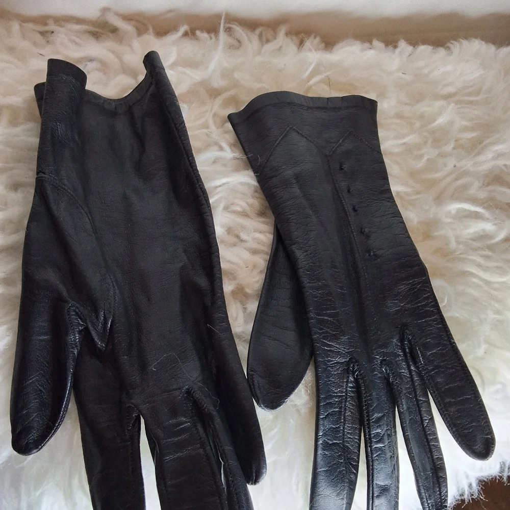 Vintage Art Deco Design Black Leather Mid arm  Gloves M